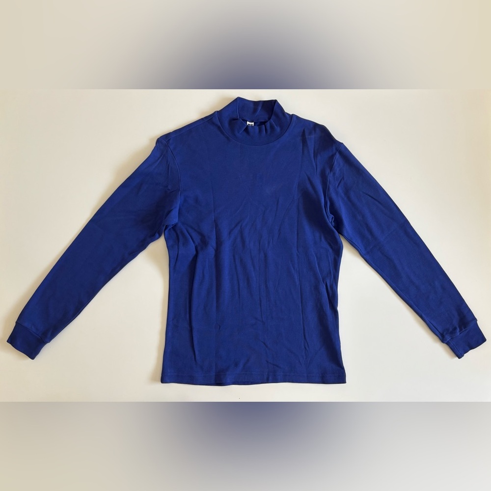 Uniqlo Women's Long Sleeve Top. Blue Woman’s S